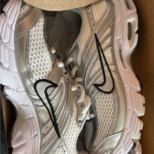 Nike Silver and White Running Shoes